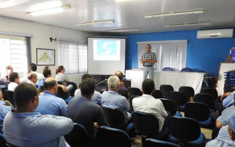 Diretor Presidente do Samae faz reunião com servidores