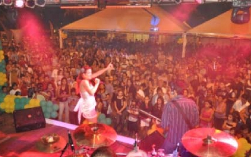 Baile na praça em comemoração ao aniversário de Ibiporã foi um sucesso