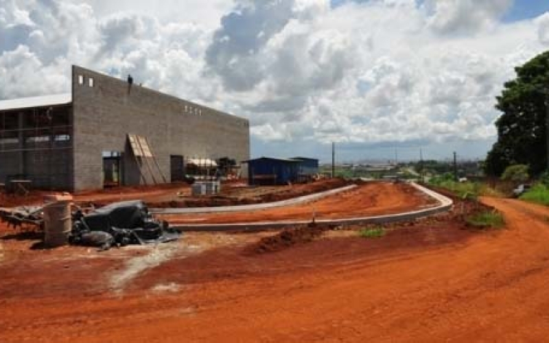 Obras adiantadas no Condomínio Empresarial