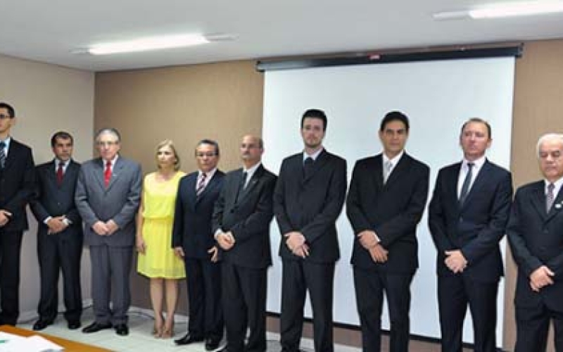 Prefeito José Maria participa da posse da nova diretoria da ACEIBI