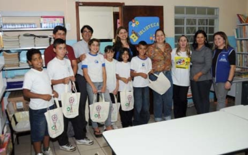 Alunos vencedores do Prêmio Seara em Ibiporã