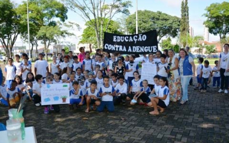 Exército e escolas participam de mobilização contra o Aedes aegypti