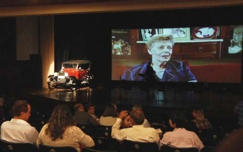 Cine Teatro voltará a exibir filmes a partir de janeiro