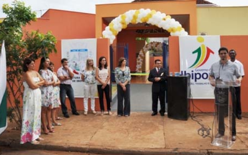 Entrega da reforma e ampliação do CMEI Aracy Salinet  