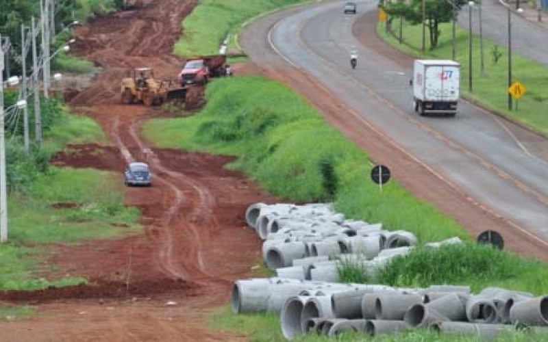 VÁRIAS OBRAS EM ANDAMENTO