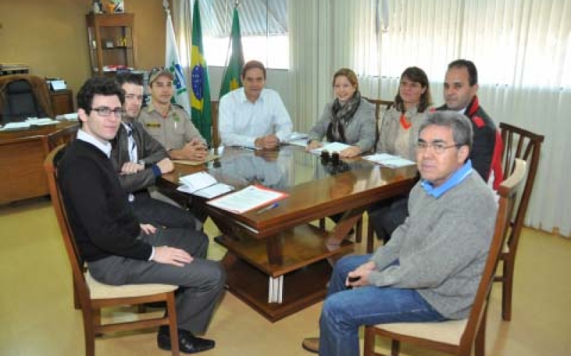 José Maria recebe comissão do Comitê Gestor Municipal da Micro e Pequena Empresa