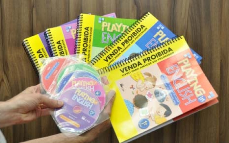  Prefeitura implanta inglês na rede pública