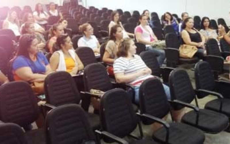 Professores participam de formação do “Literatura nas Escolas”