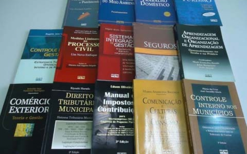 Secretaria do Trabalho realiza campanha para Biblioteca do Trabalhador