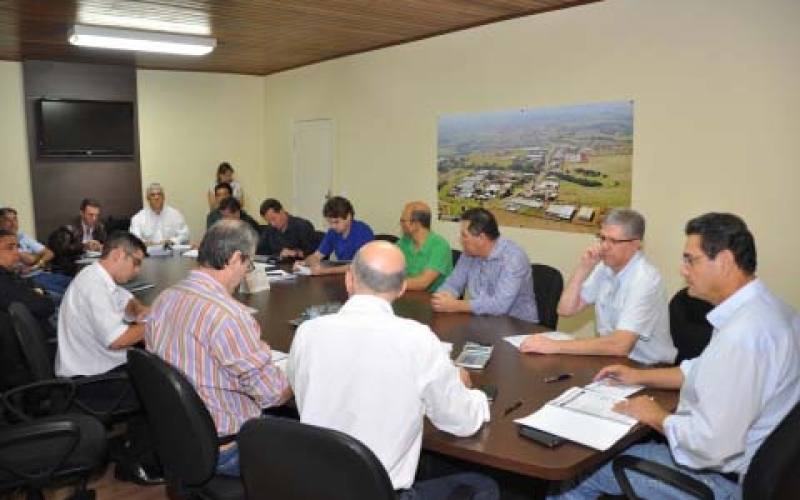 Associação do Condomínio Empresarial reúne-se com José Maria