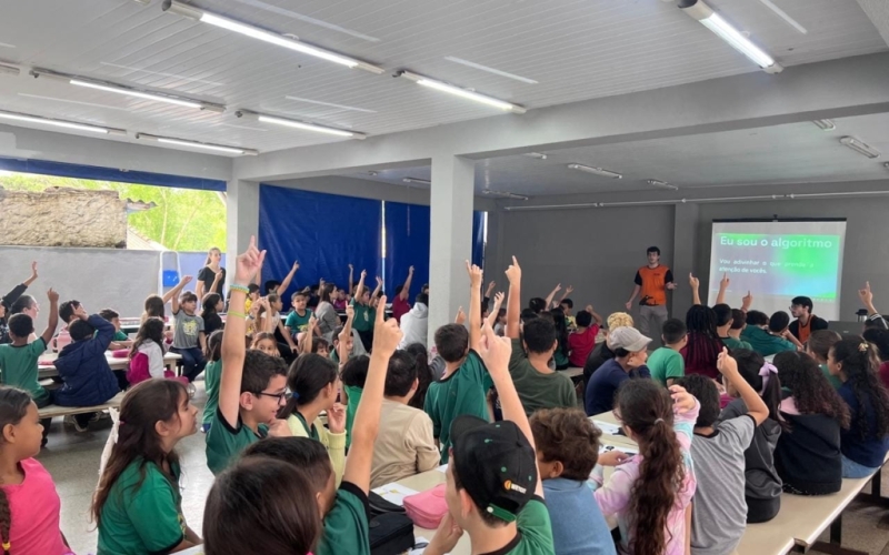 Projeto IbiPower leva educação digital a estudantes da rede municipal