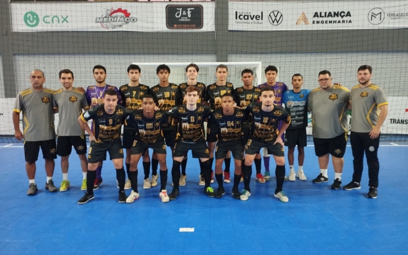 Futsal de Ibiporã vence equipe de Medianeira por 7 a 3 no final de semana  