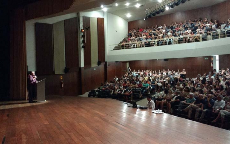 Primeiro dia da Semana Pedagógica reúne cerca de 600 servidores da Rede Municipal de Ensino