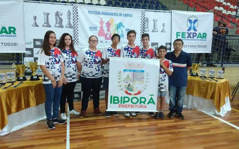 Enxadristas de Ibiporã se destacam no Campeonato Paranaense