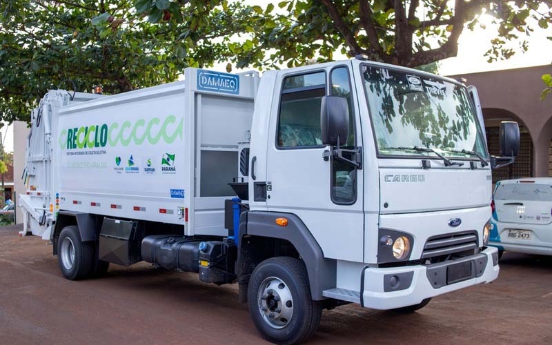 Ibiporã conquista três novos veículos para prestar serviços à população