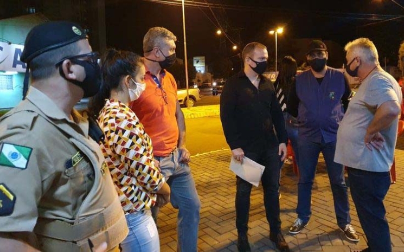 Ação integrada interdita quatro estabelecimentos em Ibiporã