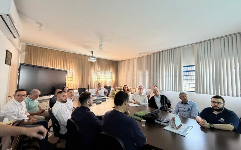 Ibiporã assina ordem de serviço para construir praça na Vila Esperança