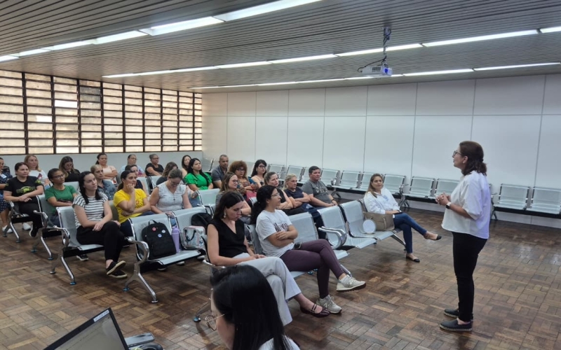 SMS realiza capacitação sobre segurança do paciente para servidores da rede municipal