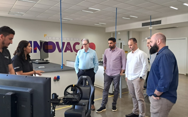 Comitiva de Ibiporã visita Hub de Inovação do Senai em Londrina para fortalecer parcerias e explorar soluções tecnológicas